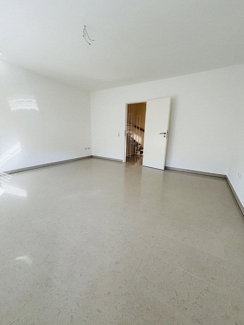 Prodej domu 121 m², pozemek 324 m², Sandstrasse 62, Frechen, Severní Porýní-Vestfálsko Prodej domu 121 m², pozemek 324 m², Sandstrasse 62, Frechen, Severní Porýní-Vestfálsko