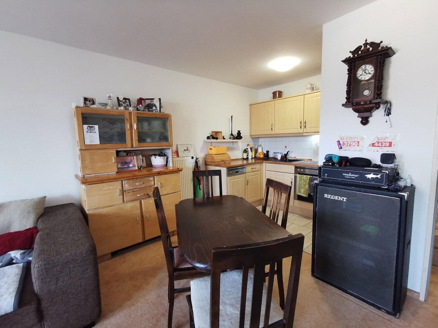 Pronájem bytu 2+1 58 m², Graf-Wiprecht-Strasse 15, Groitzsch, Sasko Pronájem bytu 2+1 58 m², Graf-Wiprecht-Strasse 15, Groitzsch, Sasko