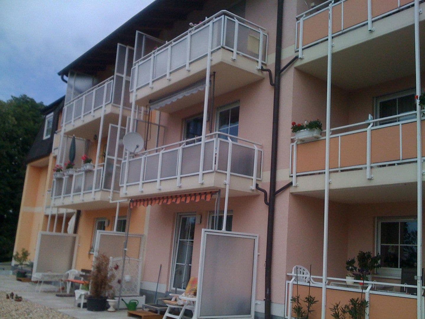 Pronájem bytu 2+1 58 m², Graf-Wiprecht-Strasse 15, Groitzsch, Sasko Pronájem bytu 2+1 58 m², Graf-Wiprecht-Strasse 15, Groitzsch, Sasko