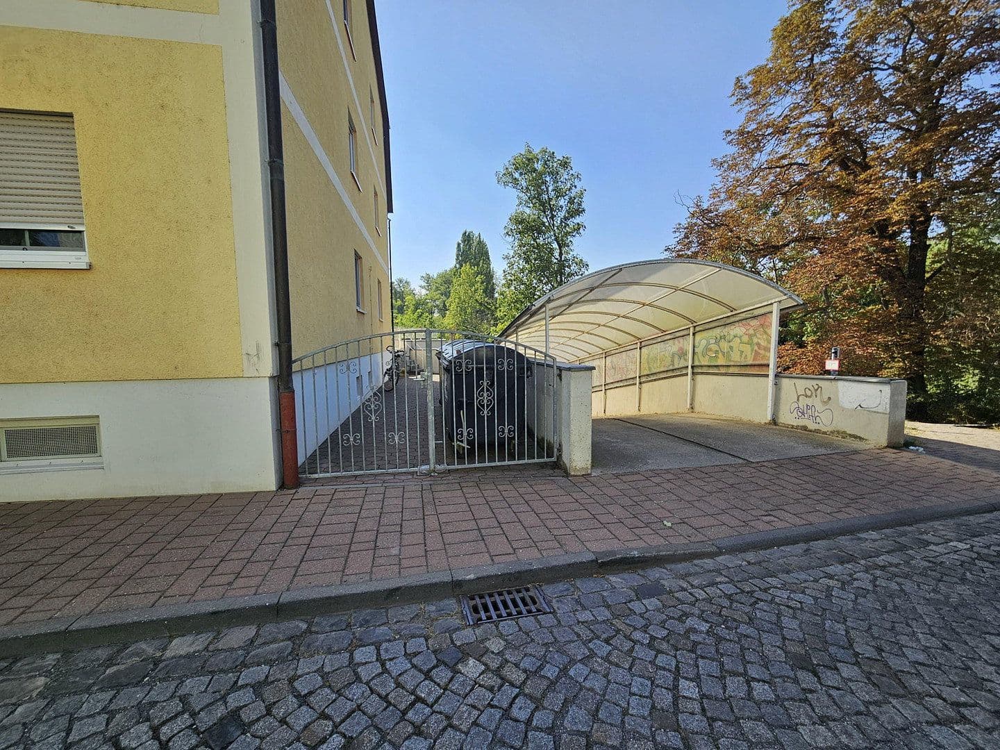 Pronájem bytu 2+1 58 m², Graf-Wiprecht-Strasse 15, Groitzsch, Sasko Pronájem bytu 2+1 58 m², Graf-Wiprecht-Strasse 15, Groitzsch, Sasko