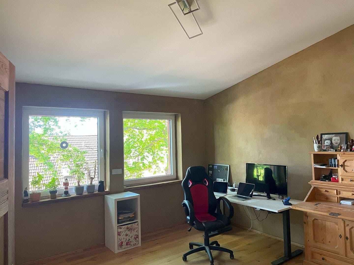Prodej domu 245 m², pozemek 2.000 m², Rohrstorf 1, Himbergen, Dolní Sasko Prodej domu 245 m², pozemek 2.000 m², Rohrstorf 1, Himbergen, Dolní Sasko
