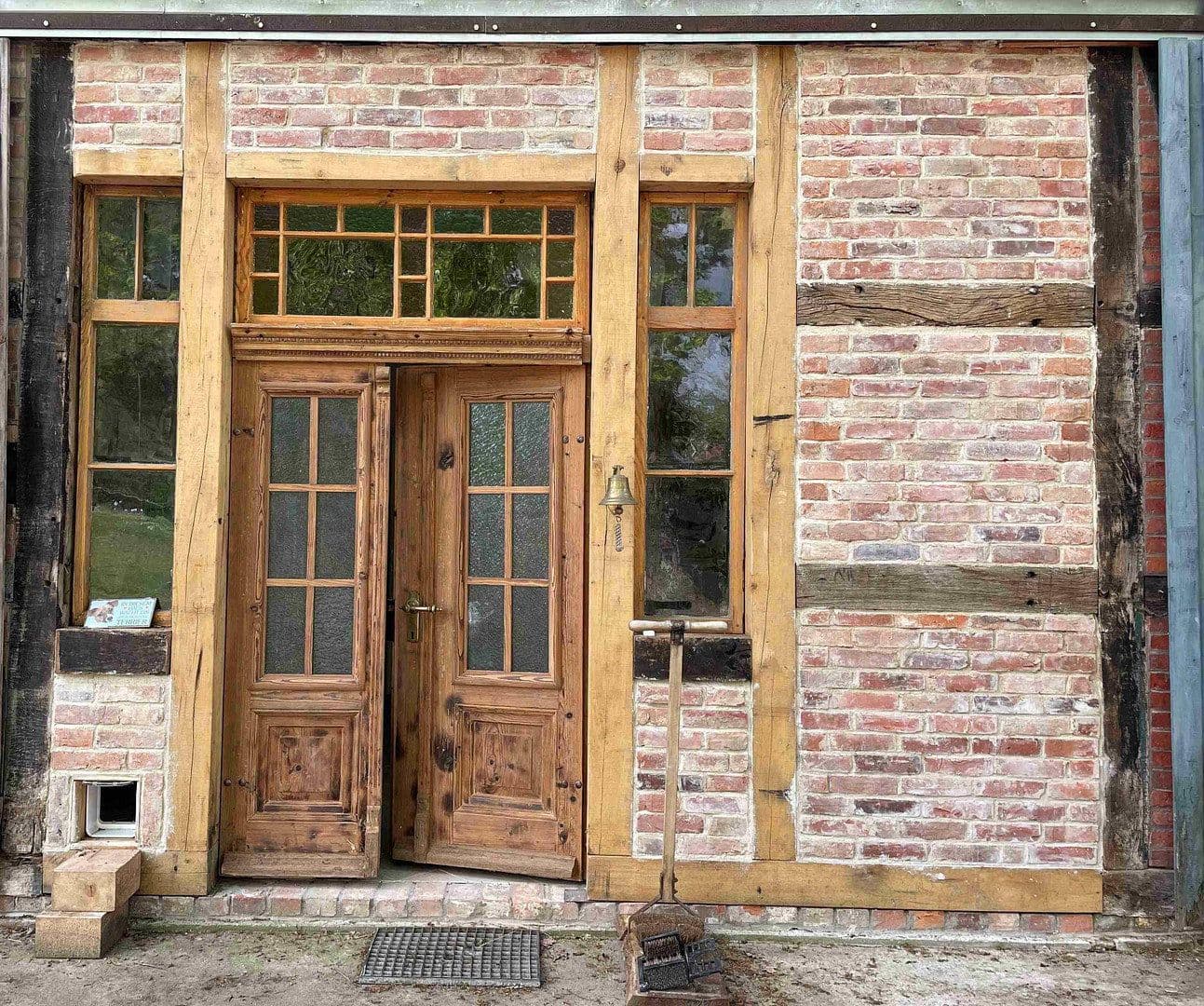 Prodej domu 245 m², pozemek 2.000 m², Rohrstorf 1, Himbergen, Dolní Sasko Prodej domu 245 m², pozemek 2.000 m², Rohrstorf 1, Himbergen, Dolní Sasko