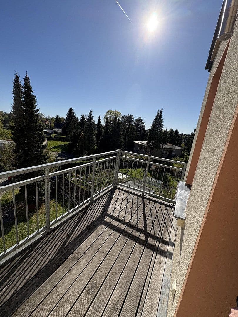 Pronájem bytu 2+1 58 m², Engelsdorfer Straße, Leipzig, Sasko Pronájem bytu 2+1 58 m², Engelsdorfer Straße, Leipzig, Sasko