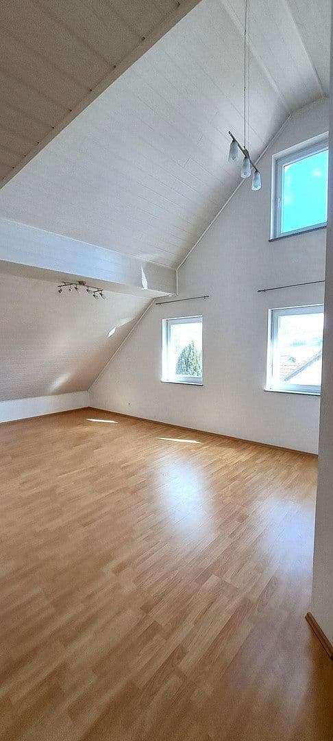 Prodej domu 208 m², pozemek 363 m², In den Langen Ruthen 6, Kaiserslautern, Porýní-Falc Prodej domu 208 m², pozemek 363 m², In den Langen Ruthen 6, Kaiserslautern, Porýní-Falc