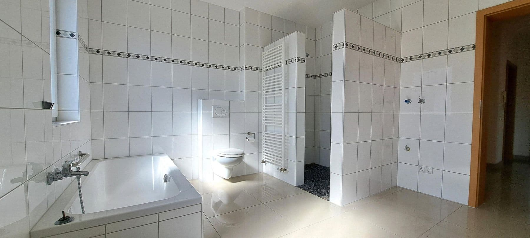 Prodej domu 208 m², pozemek 363 m², In den Langen Ruthen 6, Kaiserslautern, Porýní-Falc Prodej domu 208 m², pozemek 363 m², In den Langen Ruthen 6, Kaiserslautern, Porýní-Falc