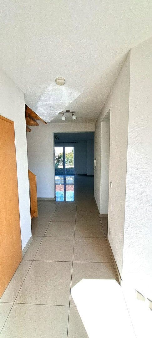 Prodej domu 208 m², pozemek 363 m², In den Langen Ruthen 6, Kaiserslautern, Porýní-Falc Prodej domu 208 m², pozemek 363 m², In den Langen Ruthen 6, Kaiserslautern, Porýní-Falc