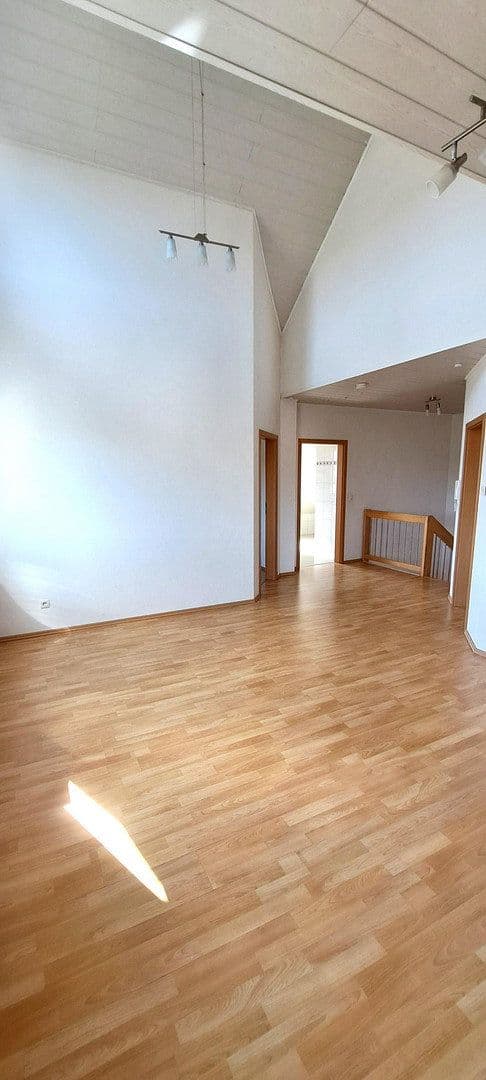 Prodej domu 208 m², pozemek 363 m², In den Langen Ruthen 6, Kaiserslautern, Porýní-Falc Prodej domu 208 m², pozemek 363 m², In den Langen Ruthen 6, Kaiserslautern, Porýní-Falc