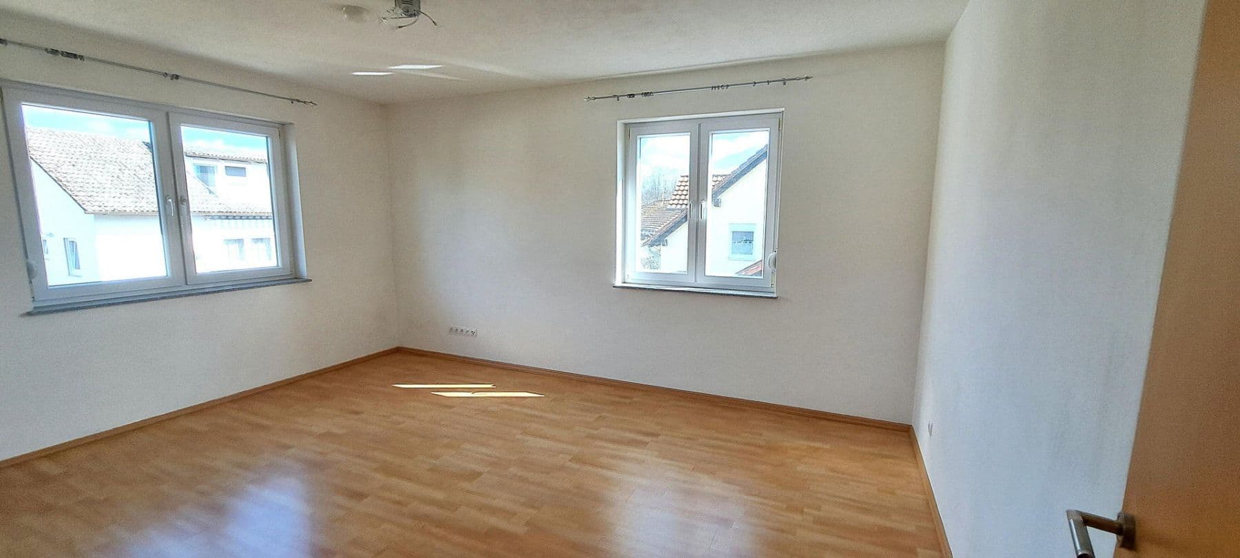 Prodej domu 208 m², pozemek 363 m², In den Langen Ruthen 6, Kaiserslautern, Porýní-Falc Prodej domu 208 m², pozemek 363 m², In den Langen Ruthen 6, Kaiserslautern, Porýní-Falc