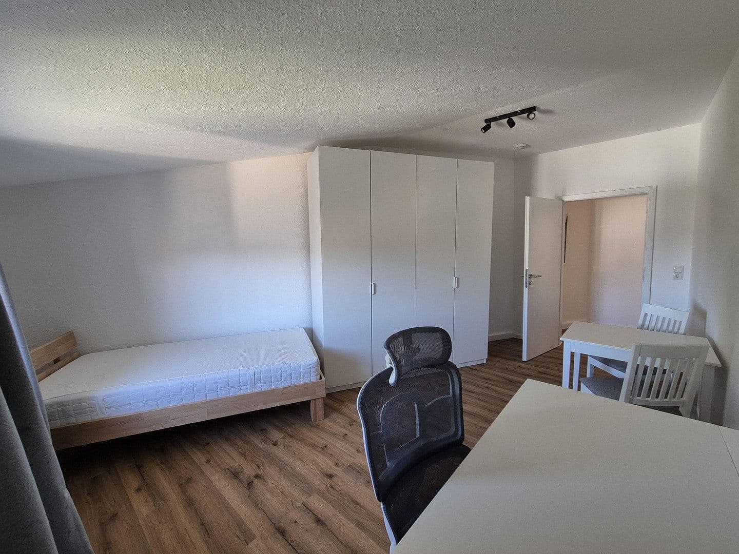 Pronájem bytu 16 m², Bochum, Severní Porýní-Vestfálsko Pronájem bytu 16 m², Bochum, Severní Porýní-Vestfálsko
