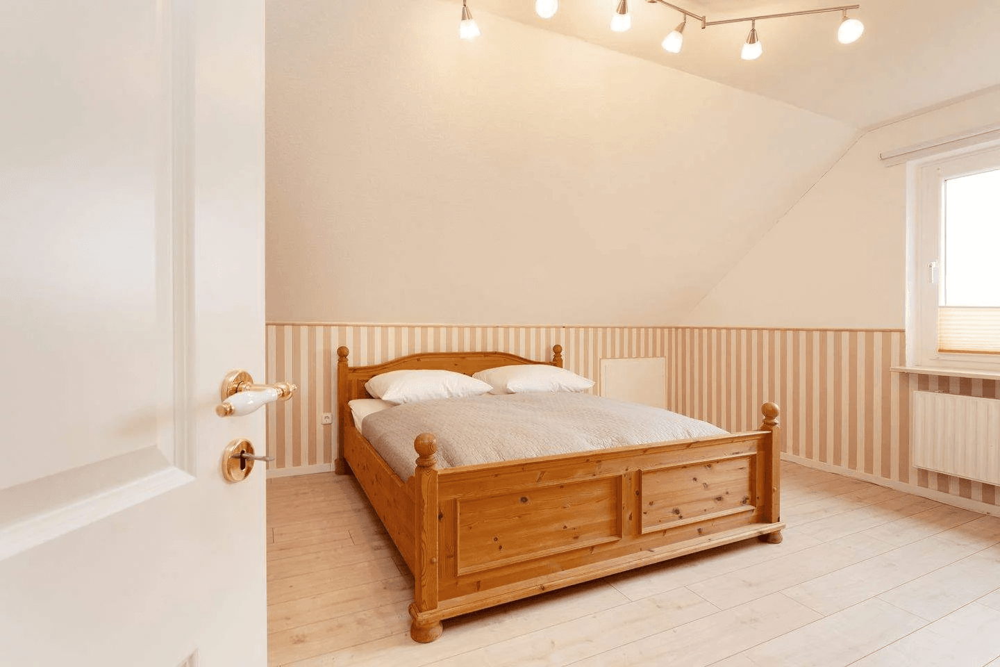 Prodej domu 264 m², pozemek 774 m², Malente-Neukirchen, Šlesvicko-Holštýnsko Prodej domu 264 m², pozemek 774 m², Malente-Neukirchen, Šlesvicko-Holštýnsko