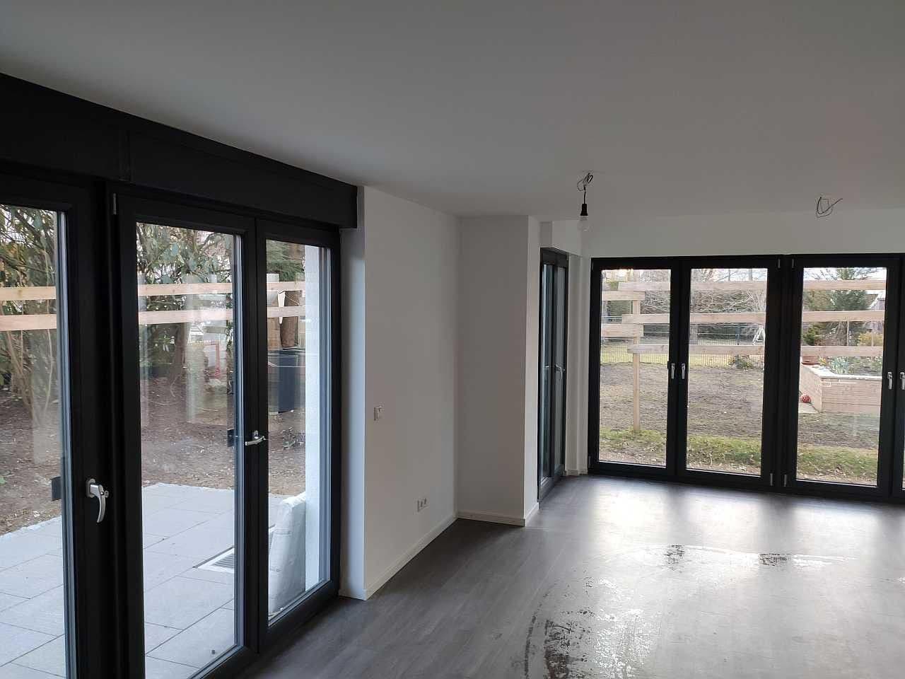 Pronájem domu 145 m², pozemek 350 m², Schopenhauerstr. 2A, Neubiberg, Bavorsko Pronájem domu 145 m², pozemek 350 m², Schopenhauerstr. 2A, Neubiberg, Bavorsko