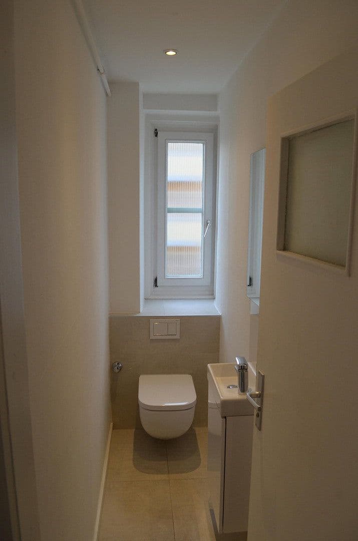 Pronájem bytu 3+kk 101 m², Allersberger Straße 165, Nürnberg, Bavorsko Pronájem bytu 3+kk 101 m², Allersberger Straße 165, Nürnberg, Bavorsko