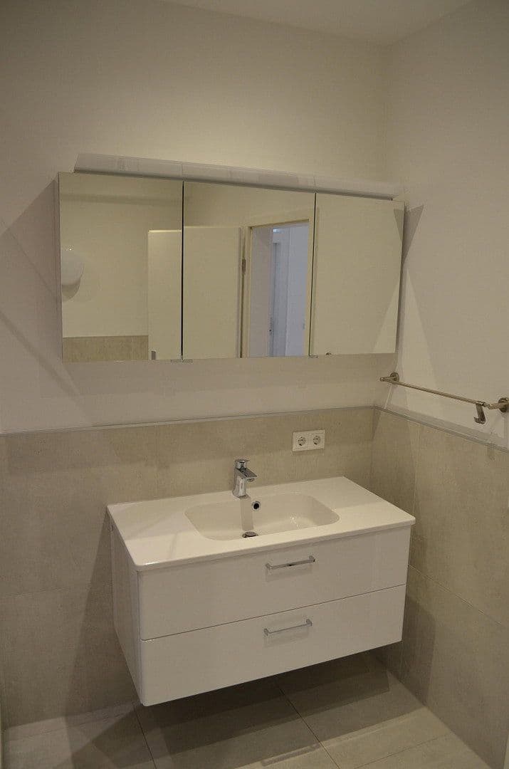 Pronájem bytu 3+kk 101 m², Allersberger Straße 165, Nürnberg, Bavorsko Pronájem bytu 3+kk 101 m², Allersberger Straße 165, Nürnberg, Bavorsko