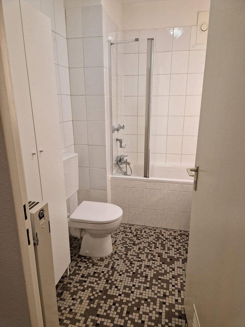 Pronájem bytu 1+1 15 m², Berliner Str. 31, Mainz, Porýní-Falc Pronájem bytu 1+1 15 m², Berliner Str. 31, Mainz, Porýní-Falc