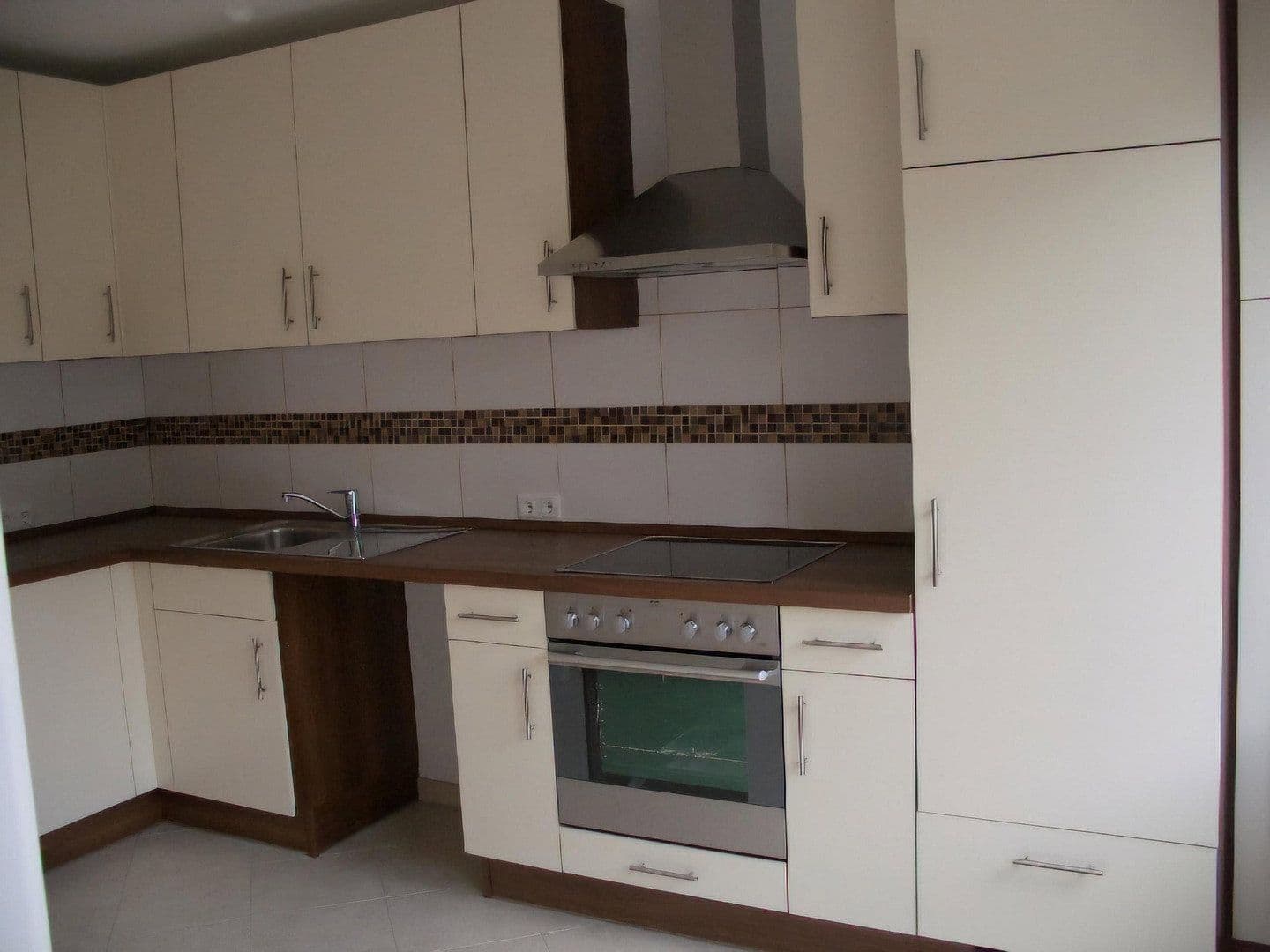 Prodej domu 260 m², pozemek 470 m², Ollerlohstraße 50a, Elmshorn, Šlesvicko-Holštýnsko Prodej domu 260 m², pozemek 470 m², Ollerlohstraße 50a, Elmshorn, Šlesvicko-Holštýnsko