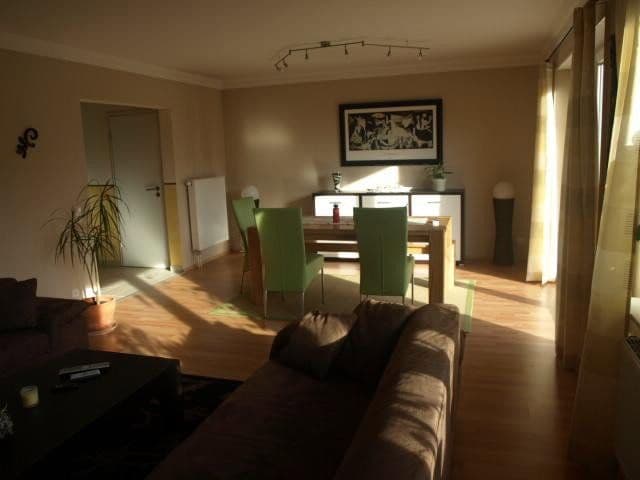 Prodej domu 260 m², pozemek 470 m², Ollerlohstraße 50a, Elmshorn, Šlesvicko-Holštýnsko Prodej domu 260 m², pozemek 470 m², Ollerlohstraße 50a, Elmshorn, Šlesvicko-Holštýnsko