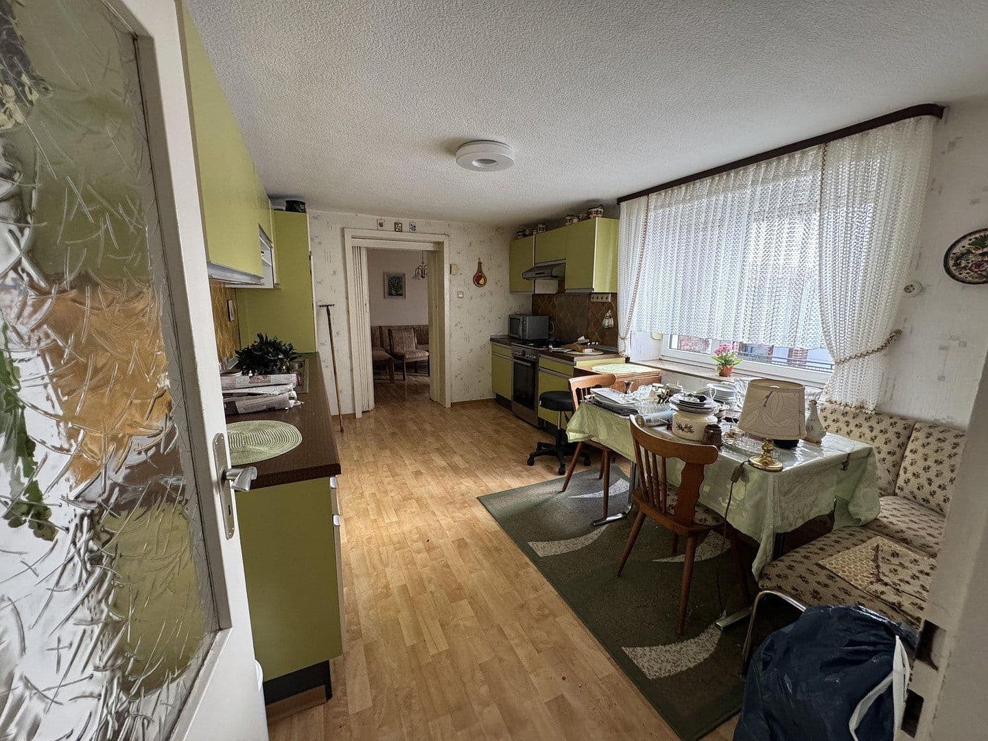 Prodej domu 120 m², pozemek 330 m², Friedhofstraße 3, Höheinöd, Porýní-Falc Prodej domu 120 m², pozemek 330 m², Friedhofstraße 3, Höheinöd, Porýní-Falc