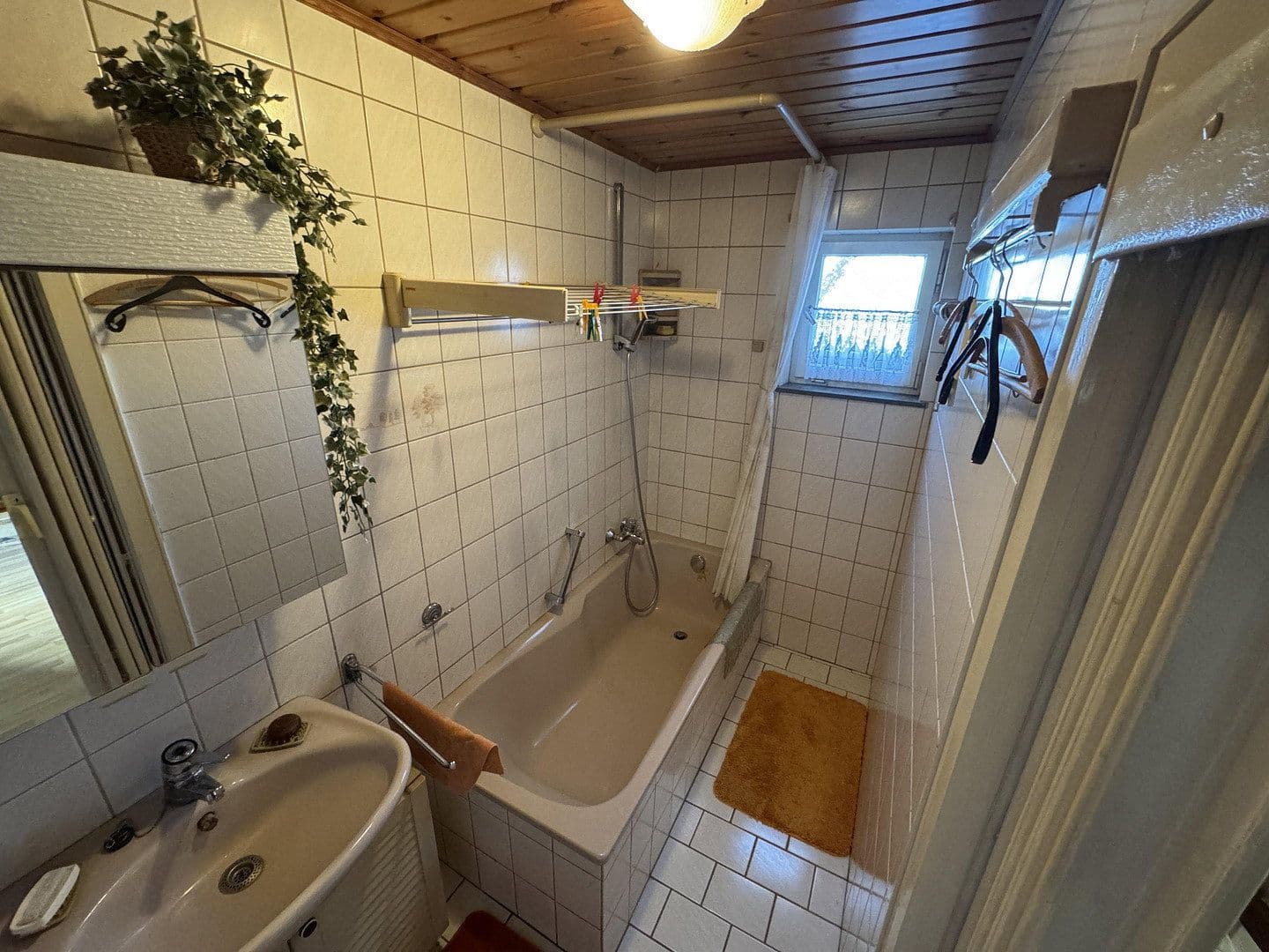 Prodej domu 120 m², pozemek 330 m², Friedhofstraße 3, Höheinöd, Porýní-Falc Prodej domu 120 m², pozemek 330 m², Friedhofstraße 3, Höheinöd, Porýní-Falc