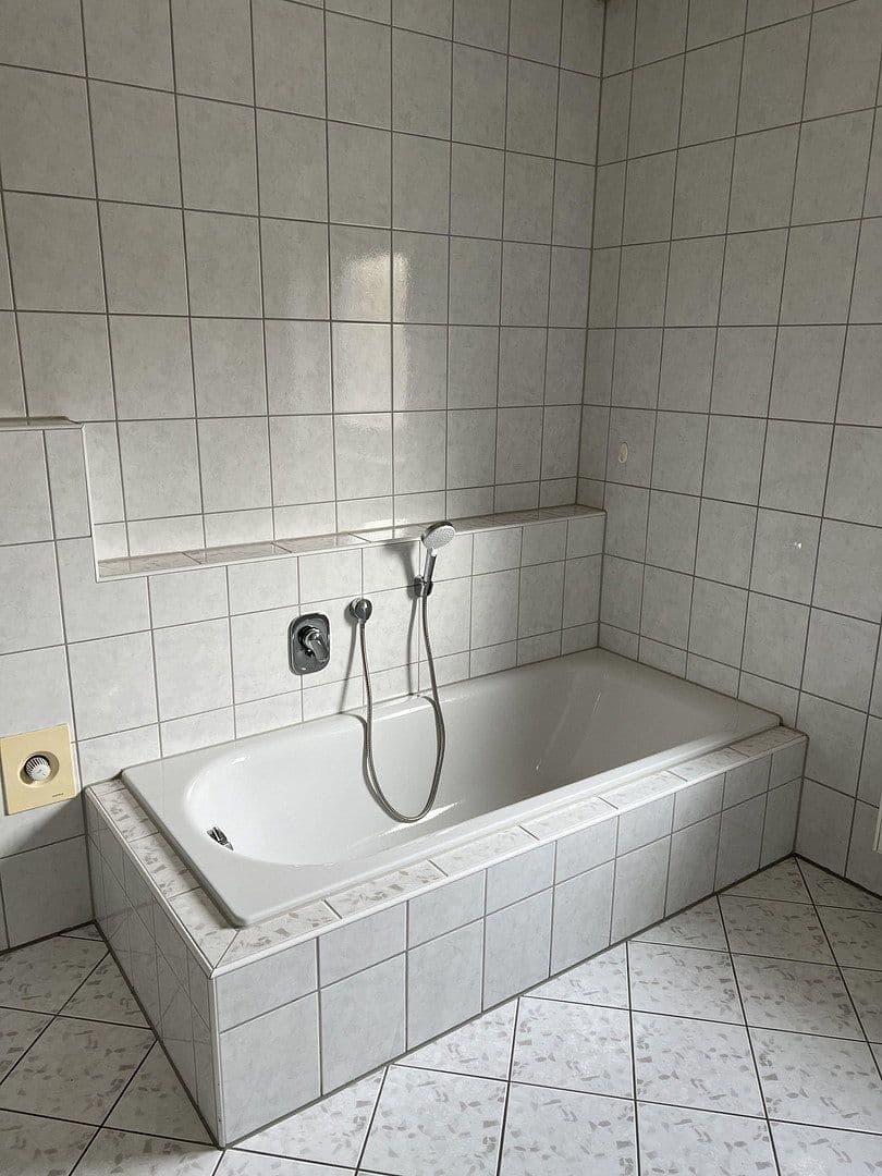 Prodej domu 203 m², pozemek 357 m², Beratzhausen, Bavorsko Prodej domu 203 m², pozemek 357 m², Beratzhausen, Bavorsko