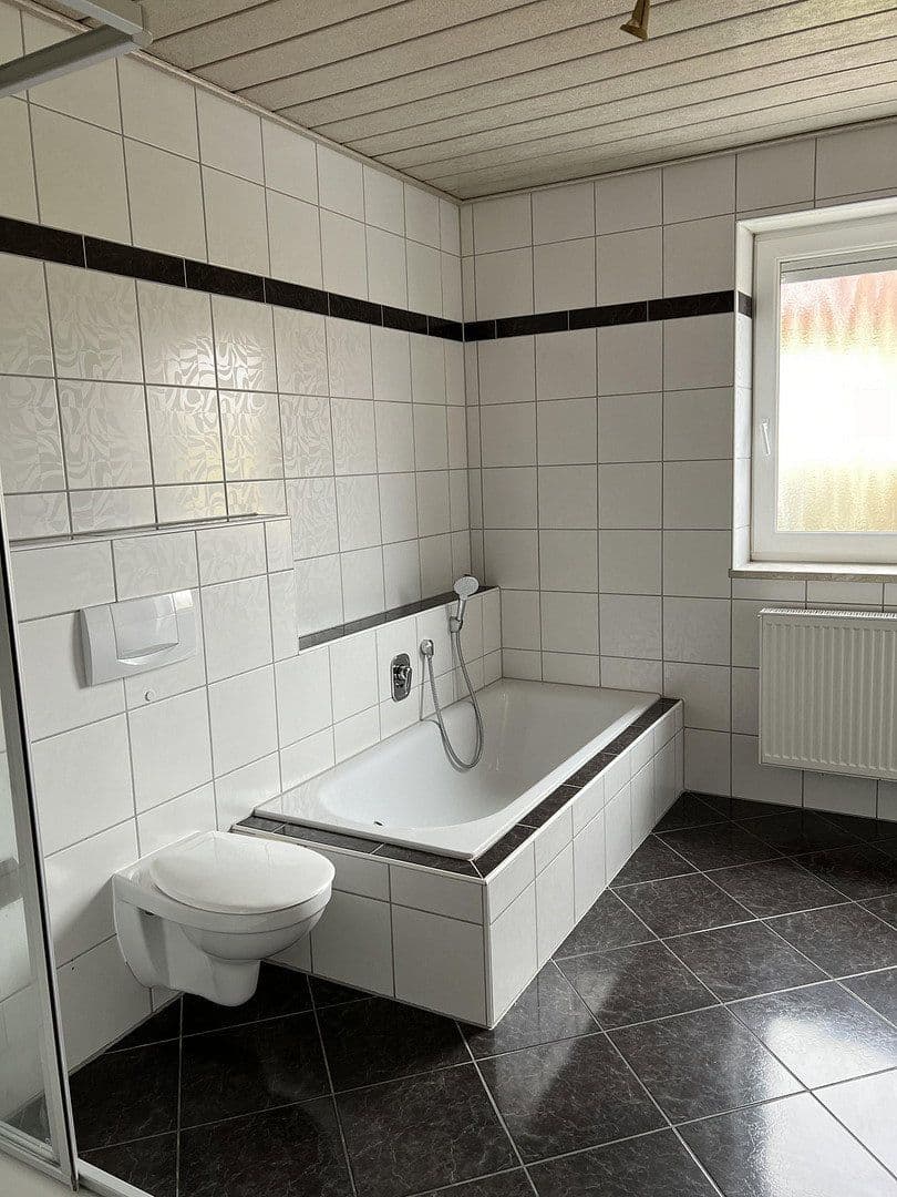 Prodej domu 203 m², pozemek 357 m², Beratzhausen, Bavorsko Prodej domu 203 m², pozemek 357 m², Beratzhausen, Bavorsko