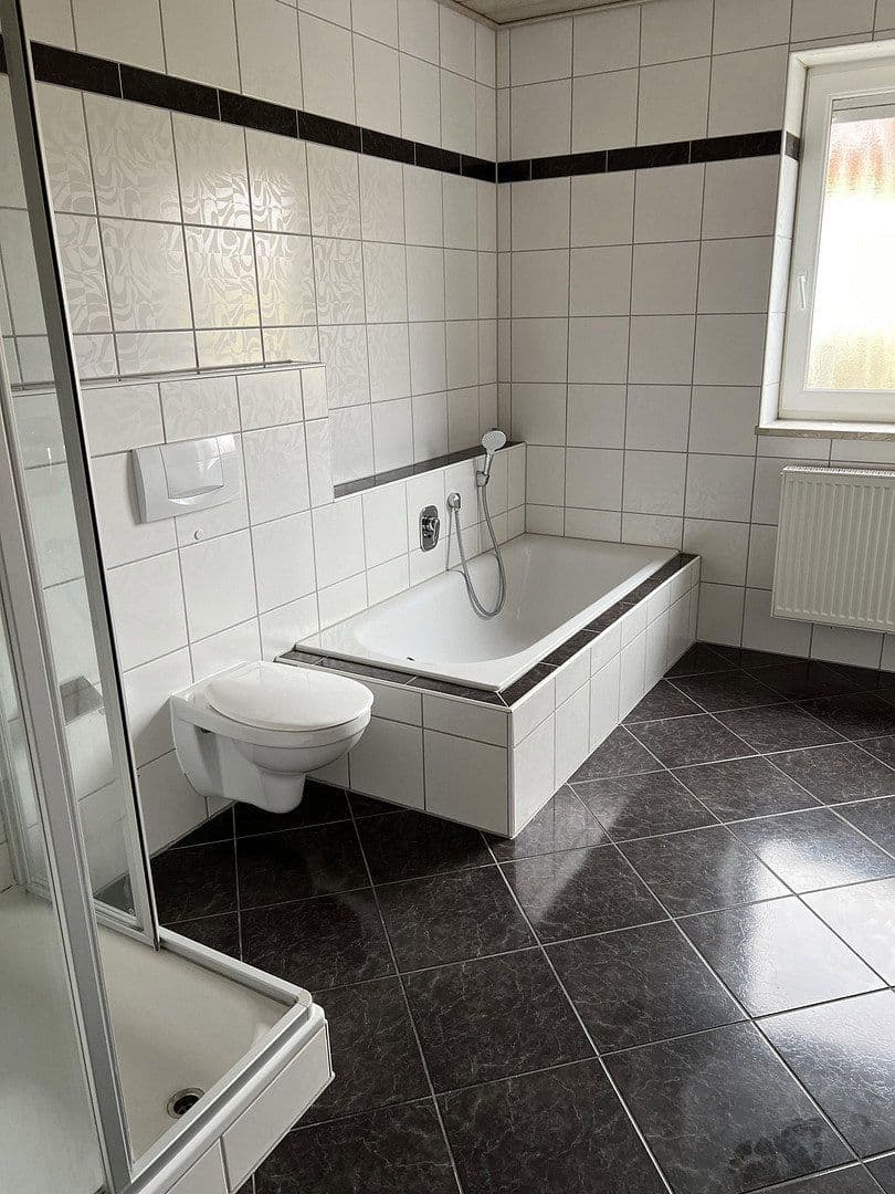 Prodej domu 203 m², pozemek 357 m², Beratzhausen, Bavorsko Prodej domu 203 m², pozemek 357 m², Beratzhausen, Bavorsko
