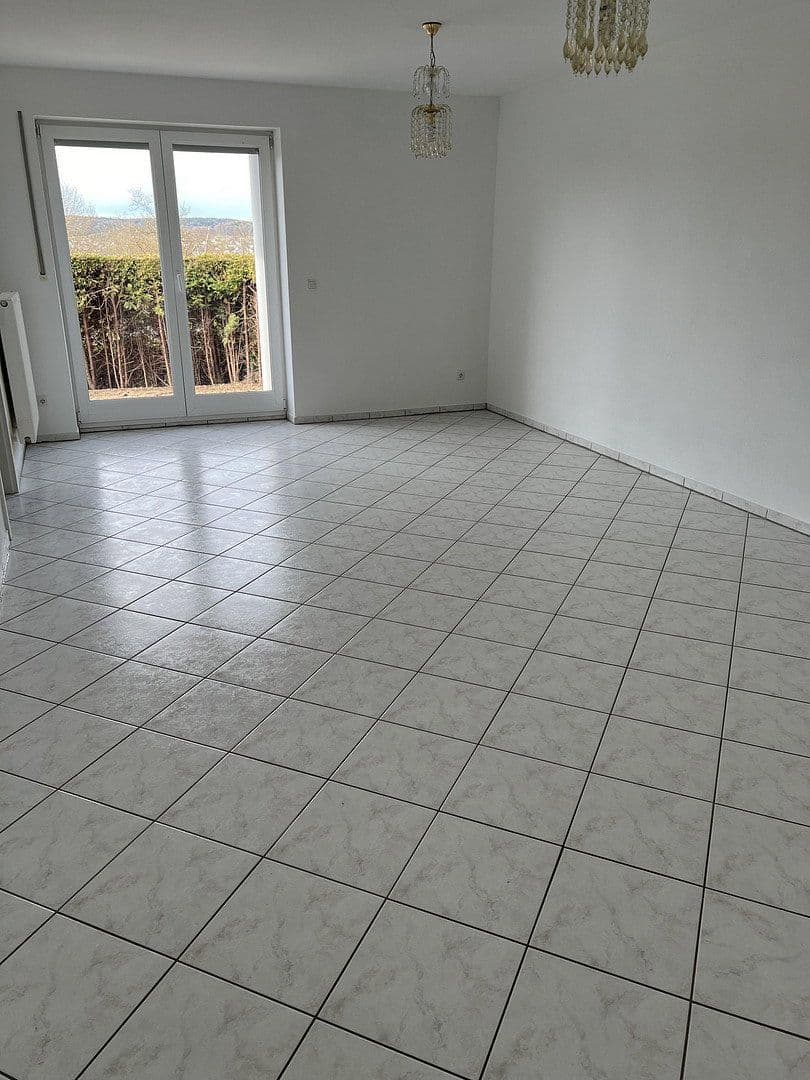 Prodej domu 203 m², pozemek 357 m², Beratzhausen, Bavorsko Prodej domu 203 m², pozemek 357 m², Beratzhausen, Bavorsko