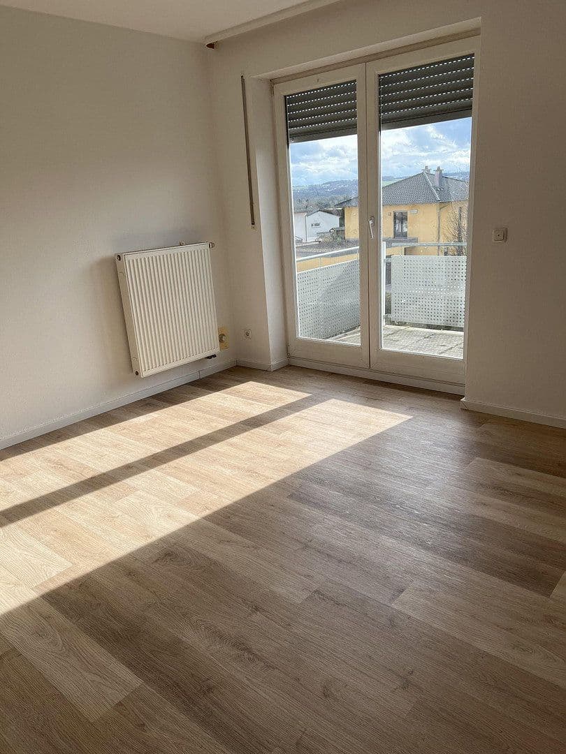 Prodej domu 203 m², pozemek 357 m², Beratzhausen, Bavorsko Prodej domu 203 m², pozemek 357 m², Beratzhausen, Bavorsko