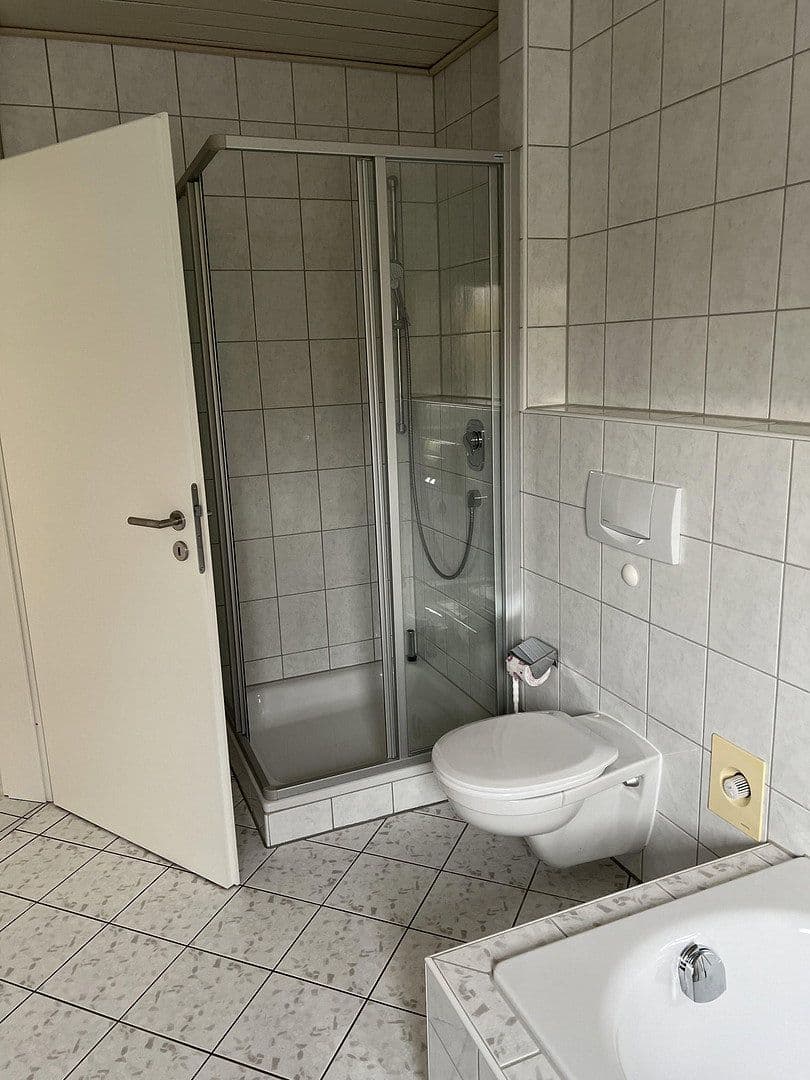 Prodej domu 203 m², pozemek 357 m², Beratzhausen, Bavorsko Prodej domu 203 m², pozemek 357 m², Beratzhausen, Bavorsko