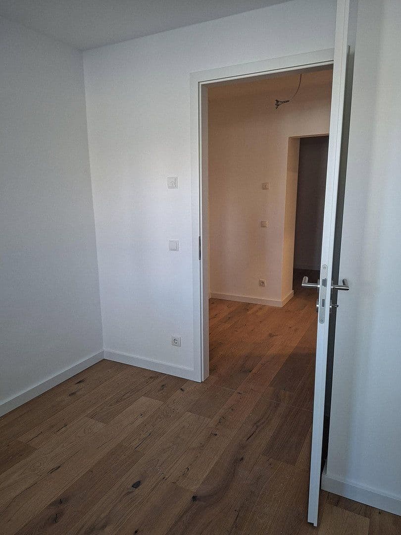 Pronájem bytu 4+1 94 m², Budenbergstraße 9, Magdeburg, Sasko-Anhaltsko Pronájem bytu 4+1 94 m², Budenbergstraße 9, Magdeburg, Sasko-Anhaltsko