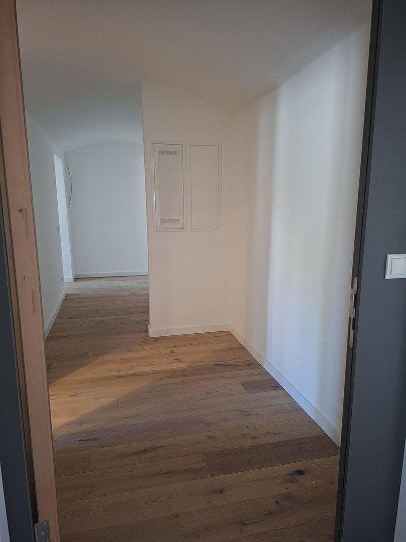 Pronájem bytu 4+1 94 m², Budenbergstraße 9, Magdeburg, Sasko-Anhaltsko Pronájem bytu 4+1 94 m², Budenbergstraße 9, Magdeburg, Sasko-Anhaltsko