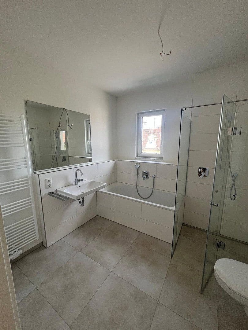 Pronájem bytu 3+1 94 m², Dorfstraße 11b, Germering, Bavorsko Pronájem bytu 3+1 94 m², Dorfstraße 11b, Germering, Bavorsko