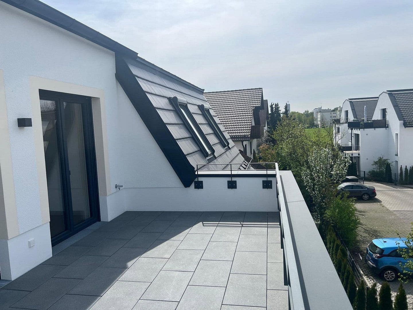Pronájem bytu 3+1 94 m², Dorfstraße 11b, Germering, Bavorsko Pronájem bytu 3+1 94 m², Dorfstraße 11b, Germering, Bavorsko