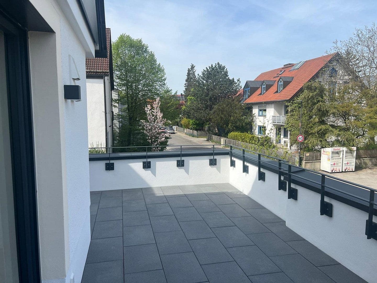 Pronájem bytu 3+1 94 m², Dorfstraße 11b, Germering, Bavorsko Pronájem bytu 3+1 94 m², Dorfstraße 11b, Germering, Bavorsko