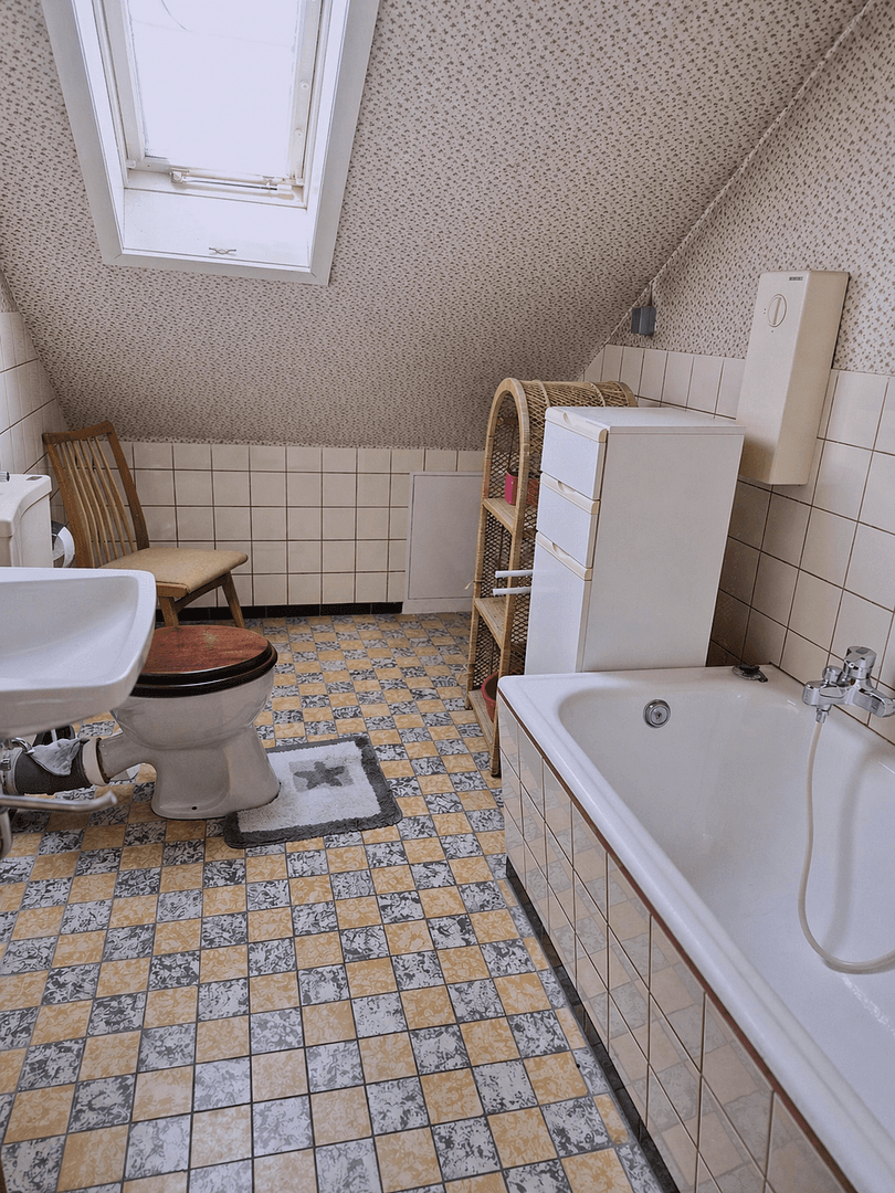 Prodej domu 208 m², pozemek 595 m², Eppertshausen, Hessen Prodej domu 208 m², pozemek 595 m², Eppertshausen, Hessen