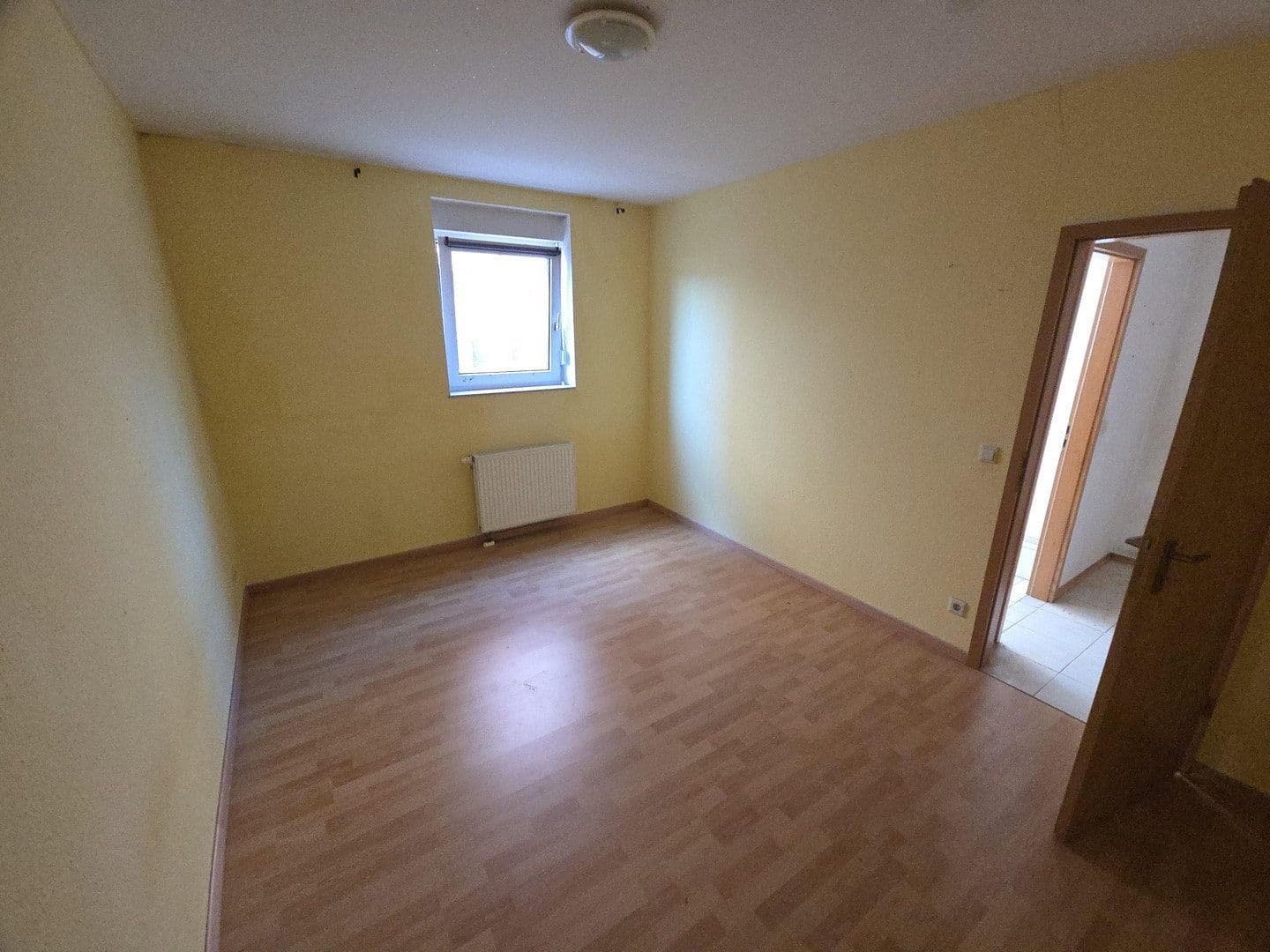 Pronájem bytu 3+1 65 m², Edesheim, Porýní-Falc Pronájem bytu 3+1 65 m², Edesheim, Porýní-Falc