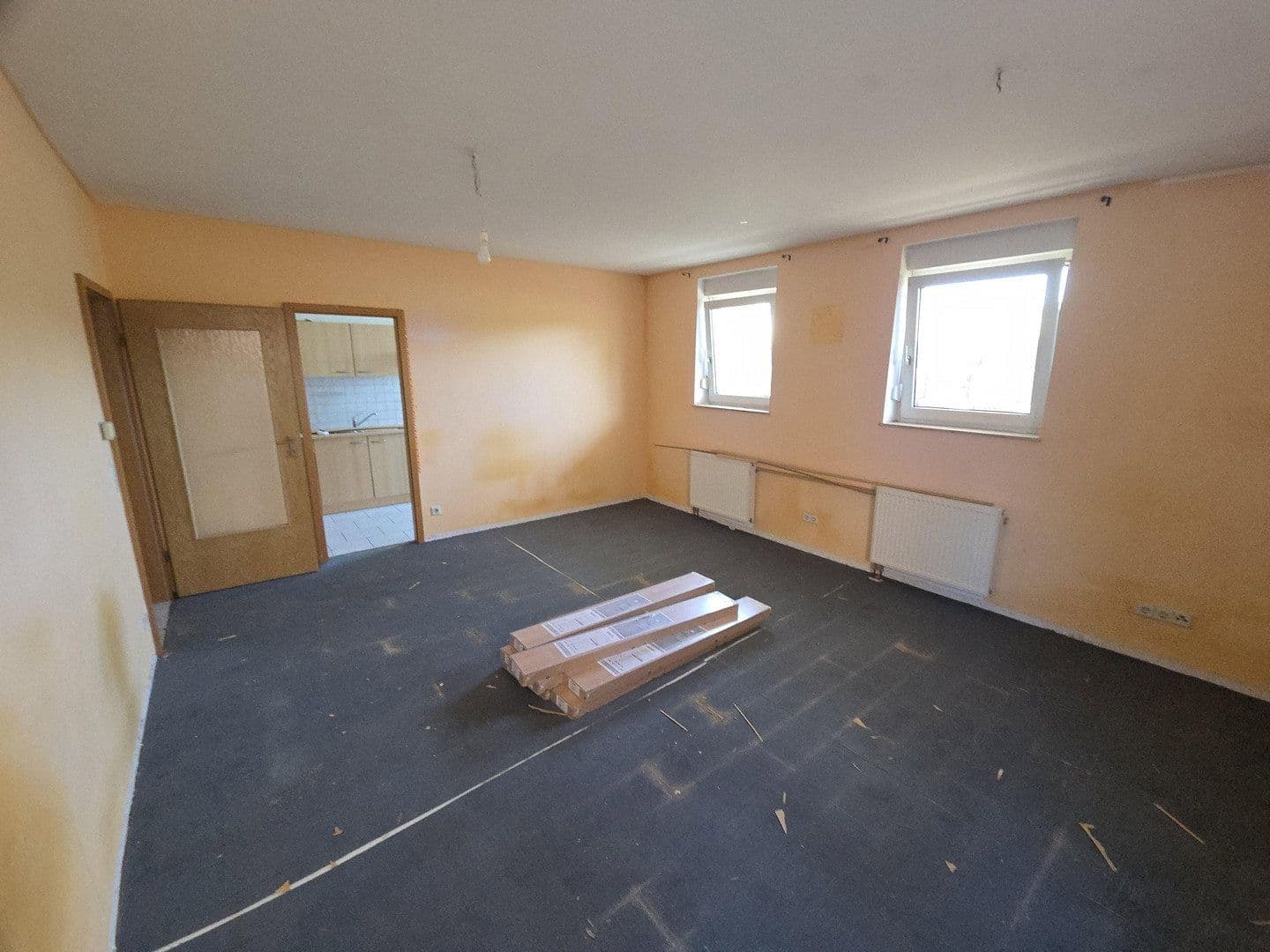 Pronájem bytu 3+1 65 m², Edesheim, Porýní-Falc Pronájem bytu 3+1 65 m², Edesheim, Porýní-Falc