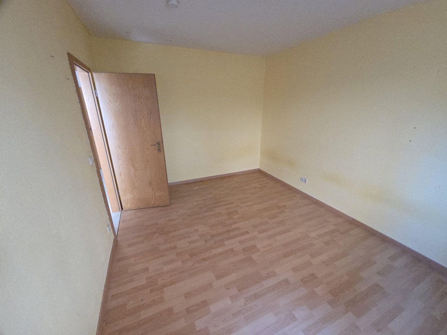 Pronájem bytu 3+1 65 m², Edesheim, Porýní-Falc Pronájem bytu 3+1 65 m², Edesheim, Porýní-Falc
