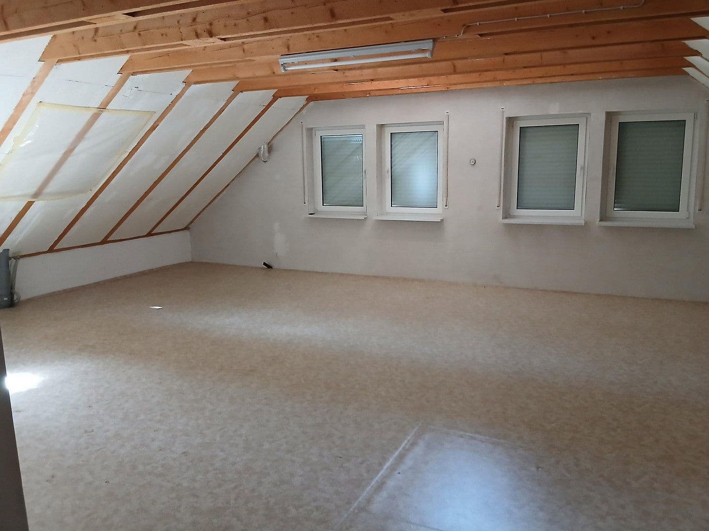 Prodej domu 174 m², pozemek 648 m², Arnstein, Bavorsko Prodej domu 174 m², pozemek 648 m², Arnstein, Bavorsko