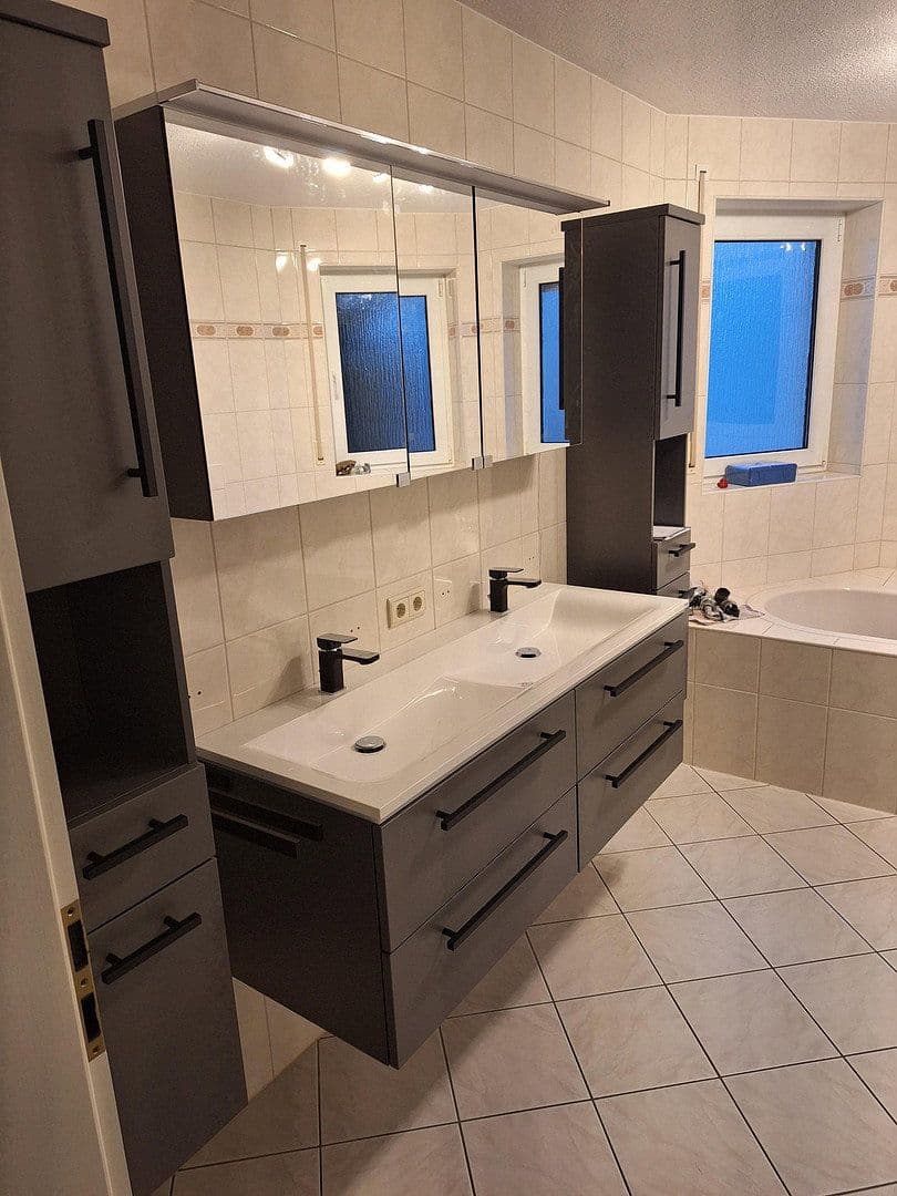 Prodej domu 174 m², pozemek 648 m², Arnstein, Bavorsko Prodej domu 174 m², pozemek 648 m², Arnstein, Bavorsko