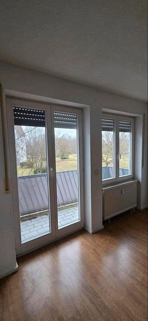 Pronájem bytu 2+1 58 m², Überlinger Str. 59, Singen (Hohentwiel), Bádensko-Württembersko Pronájem bytu 2+1 58 m², Überlinger Str. 59, Singen (Hohentwiel), Bádensko-Württembersko