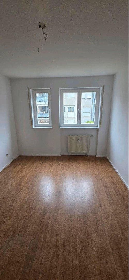 Pronájem bytu 2+1 58 m², Überlinger Str. 59, Singen (Hohentwiel), Bádensko-Württembersko Pronájem bytu 2+1 58 m², Überlinger Str. 59, Singen (Hohentwiel), Bádensko-Württembersko