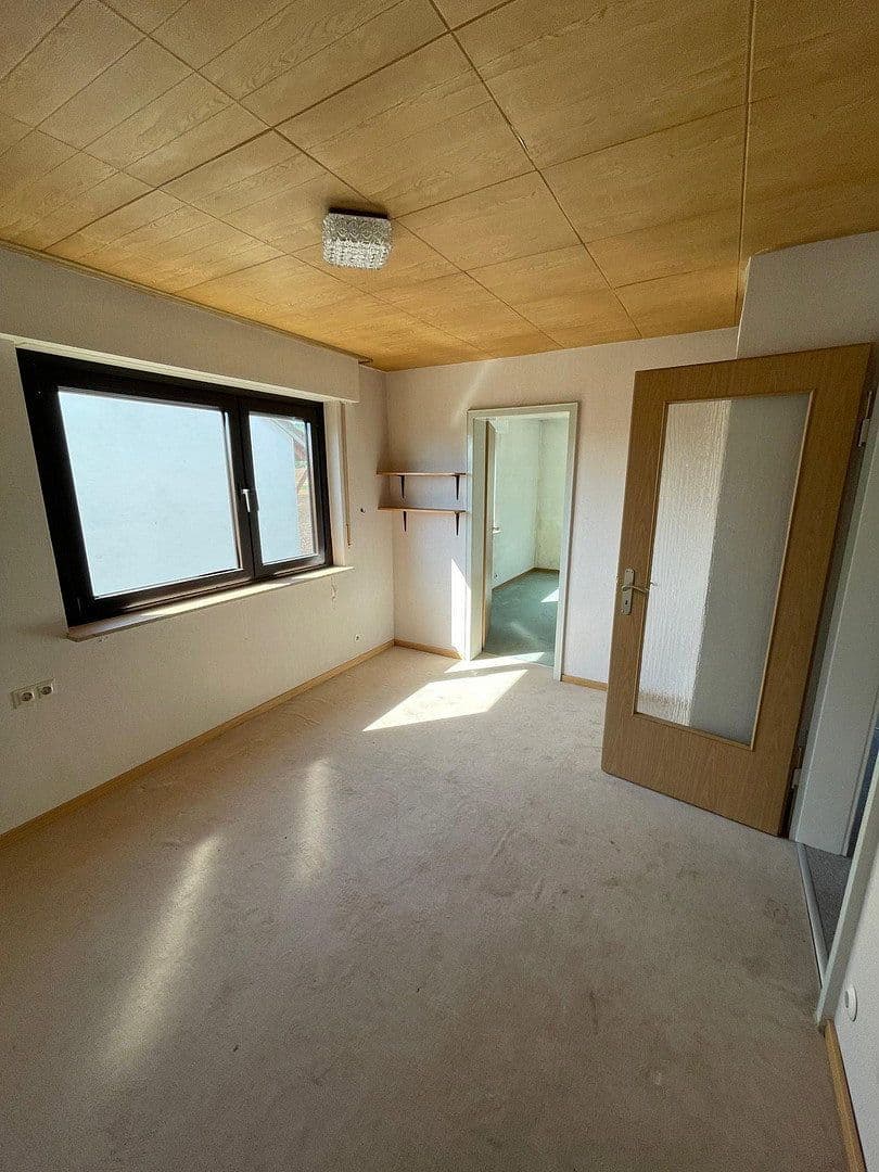 Prodej domu 100 m², pozemek 111 m², Kernen im Remstal, Bádensko-Württembersko Prodej domu 100 m², pozemek 111 m², Kernen im Remstal, Bádensko-Württembersko