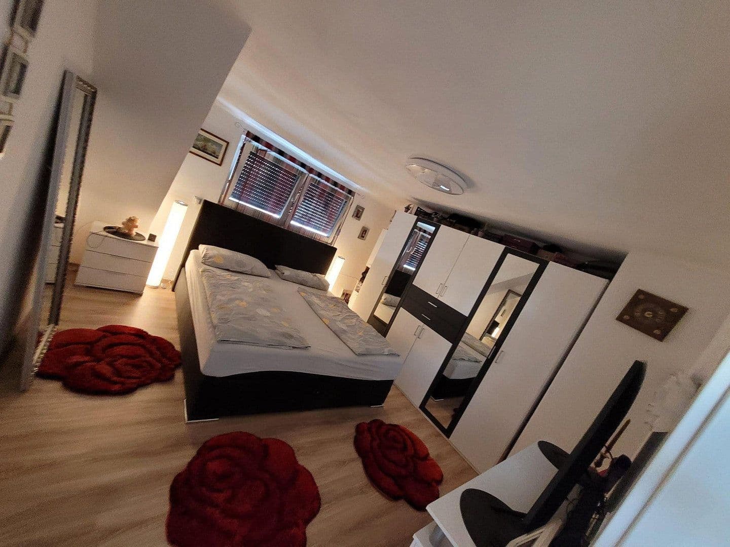 Prodej domu 175 m², pozemek 381 m², Kaiserslautern, Porýní-Falc Prodej domu 175 m², pozemek 381 m², Kaiserslautern, Porýní-Falc