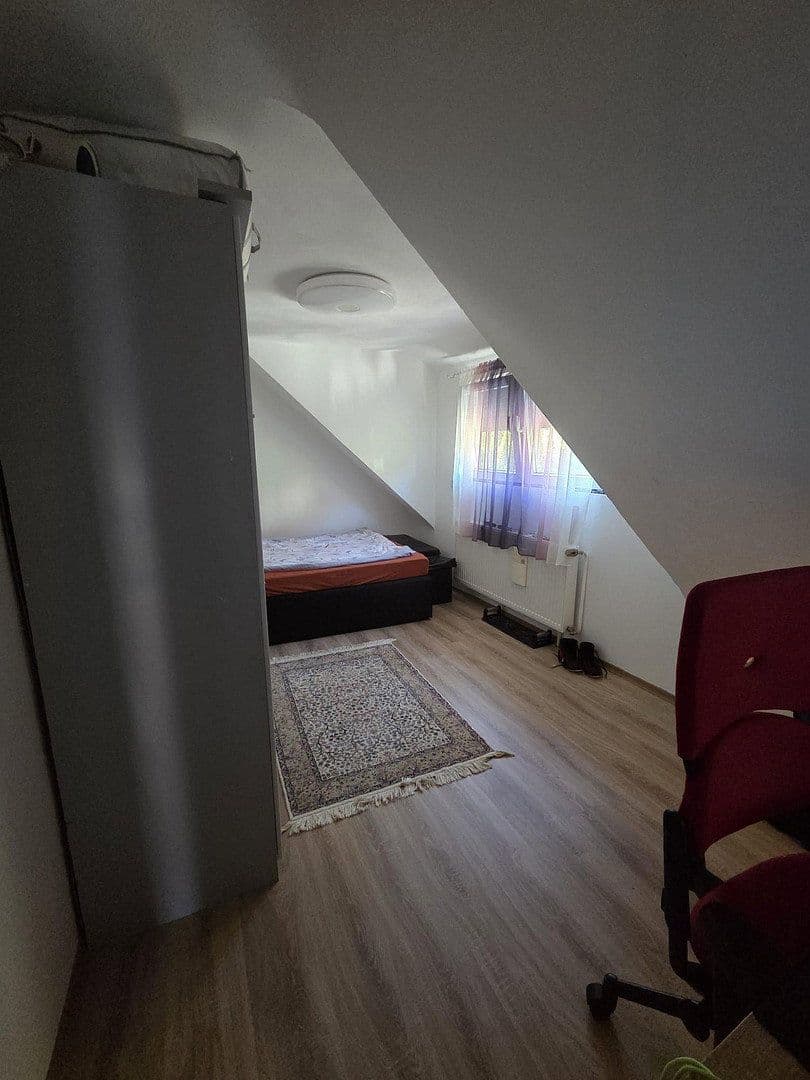 Prodej domu 175 m², pozemek 381 m², Kaiserslautern, Porýní-Falc Prodej domu 175 m², pozemek 381 m², Kaiserslautern, Porýní-Falc
