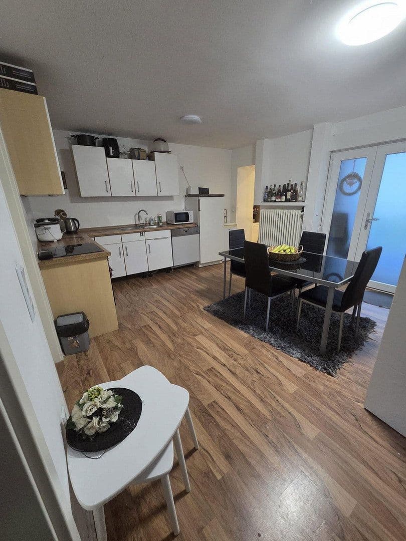 Prodej domu 175 m², pozemek 381 m², Kaiserslautern, Porýní-Falc Prodej domu 175 m², pozemek 381 m², Kaiserslautern, Porýní-Falc