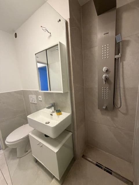 Pronájem bytu 2+1 65 m², Wiesbaden, Hessen Pronájem bytu 2+1 65 m², Wiesbaden, Hessen