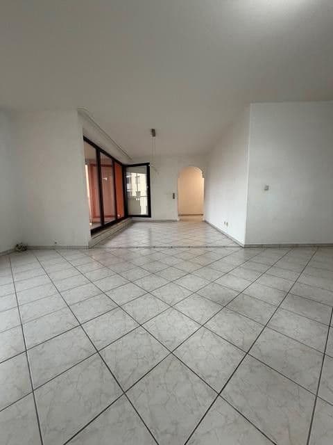 Pronájem bytu 4+1 110 m², Wiesbaden, Hessen Pronájem bytu 4+1 110 m², Wiesbaden, Hessen