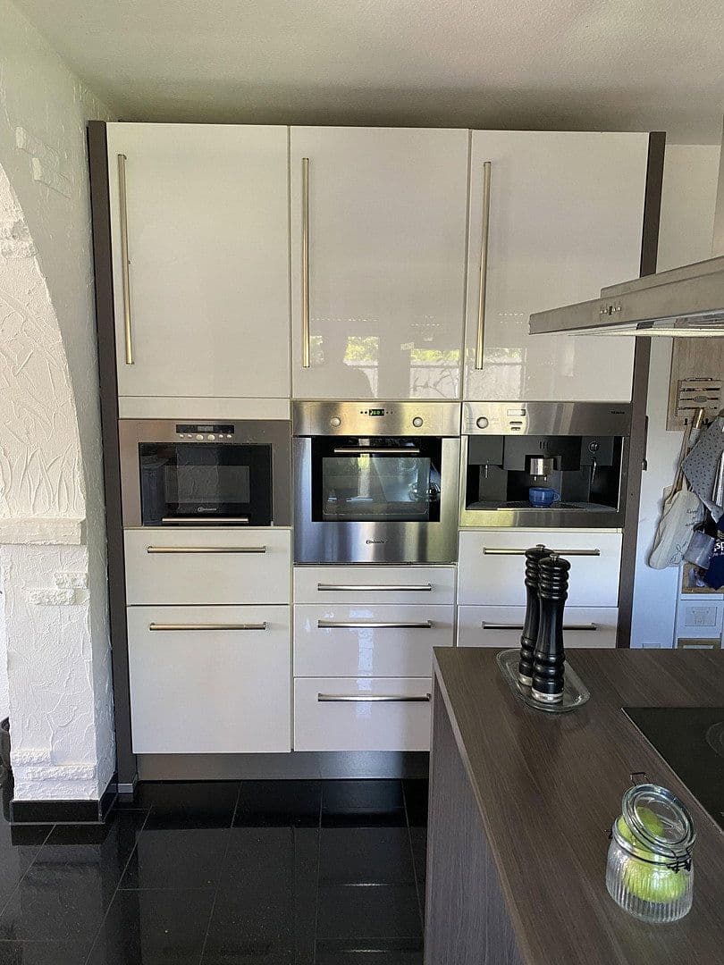 Prodej domu 305 m², pozemek 1.138 m², Hiddenhausen, Severní Porýní-Vestfálsko Prodej domu 305 m², pozemek 1.138 m², Hiddenhausen, Severní Porýní-Vestfálsko