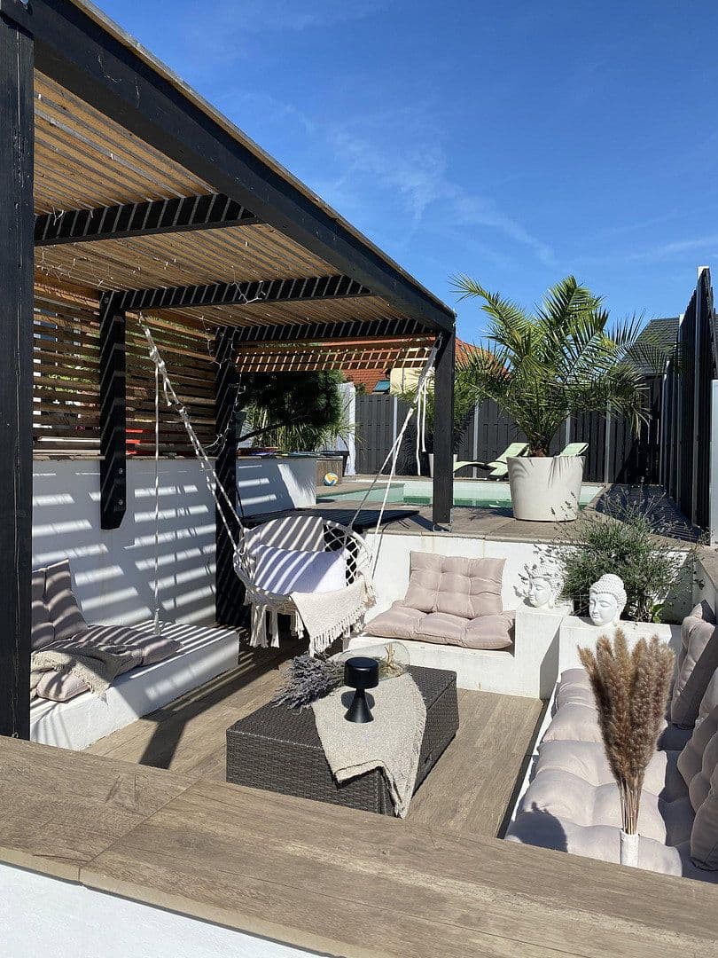 Prodej domu 305 m², pozemek 1.138 m², Hiddenhausen, Severní Porýní-Vestfálsko Prodej domu 305 m², pozemek 1.138 m², Hiddenhausen, Severní Porýní-Vestfálsko