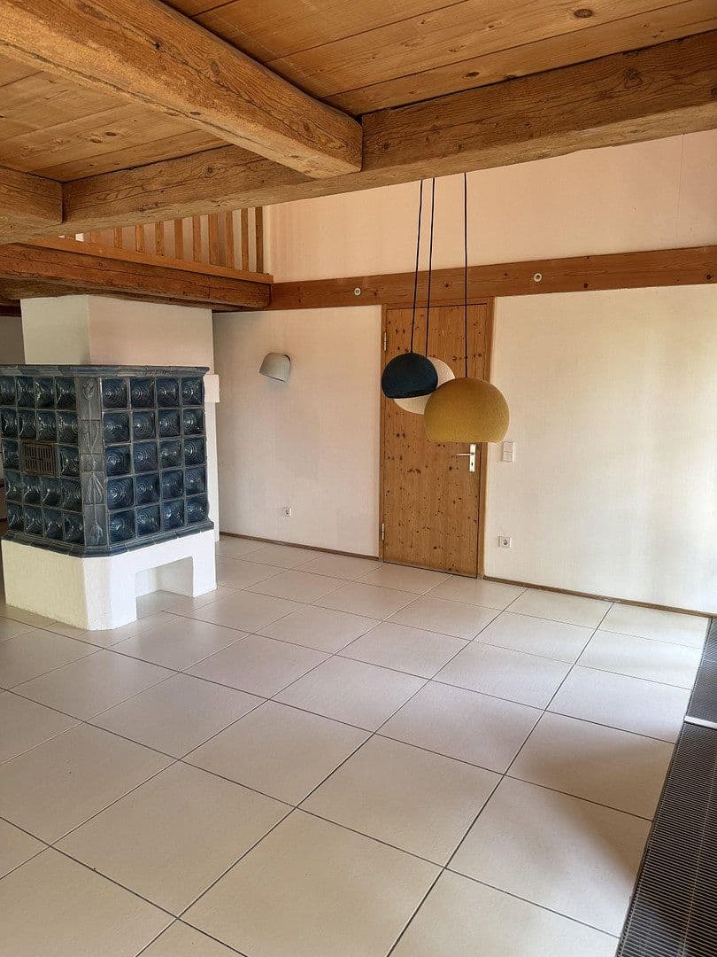 Pronájem domu 200 m², pozemek 250 m², St Bartholomäus-Weg 2, Holzkirchen, Bavorsko Pronájem domu 200 m², pozemek 250 m², St Bartholomäus-Weg 2, Holzkirchen, Bavorsko